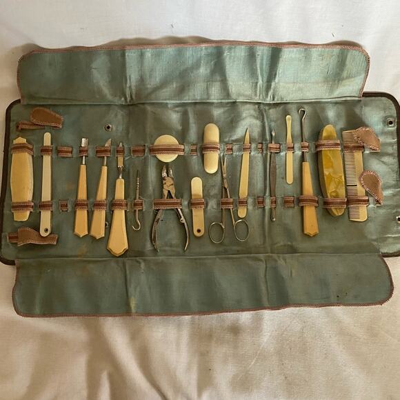 Antique 1900-1920 Tooled Leather Celluloid Travel Manicure Set Snap close - Picture 9 of 9